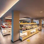 Orka World & Aquapark 酒店 4*
