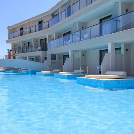 מלון Orka World & Aquapark 4*