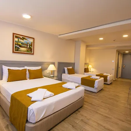 فندق Orka World & Aquapark 4*