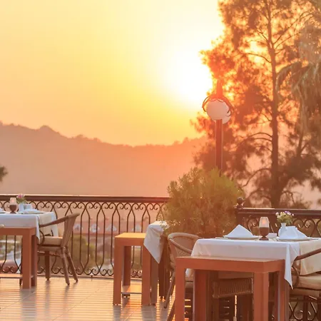 Hotel Orka World & Aquapark 4*