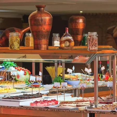 Orka World & Aquapark Hotel 4*