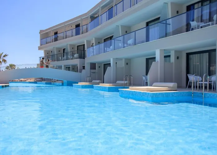 Hotel Orka World & Aquapark 4*